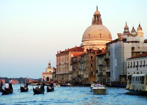 威尼斯为什么没有上市股票_威尼斯为什么衰落